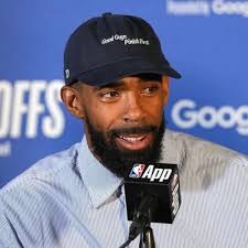 JAY CHALK (@SPORTSFFFREAK)