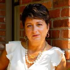 Star Rating and Reviews for Lisa Yoder