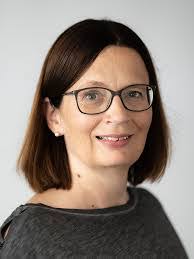 Andrea Bitzer's Instagram, Twitter & Facebook