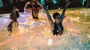 Daftar Togel Online Modal 25ribu Bisa Bermain Slot Water Projection Pool Party Ping Pong Balls