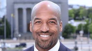 Jennifer Cichon's Instagram, Twitter & Facebook