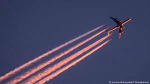 The total flight duration from california to south africa is 21 hours, 4 minutes. To Fly Or Not To Fly The Environmental Cost Of Air Travel Human Factor Dw 24 01 2020