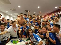 Scm craiova va disputa mâine, în deplasare, de la ora 19.00, partida din optimile cupei româniei împotriva echipei rapid bucureşti. Toata Lumea Stie Cupa E In Banie Csu Craiova Castiga Cupa Romaniei Onlinesport Ro
