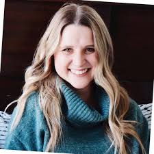 Jade Kimball's Instagram, Twitter & Facebook