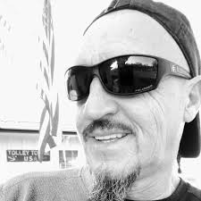 Who's Who When It Comes to the Volunteer Fire Department: Tolley, Bobby, Li,  Shen: 9780228889441: Amazon.com: Books