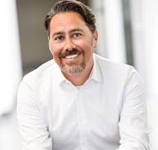 John Ohanian's Instagram, Twitter & Facebook