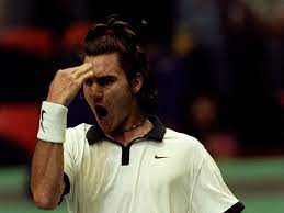 Federer crashed the scot's q&a twitter session on thursday to tease murray about his lustrous locks, asking how do you get your hair to be so curly. Two Decades Of Roger Federer The Hairstyle Evolution Of The Swiss Great Tennis365