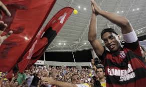 Get live football scores for the santos vs flamengo football game taking place on 29 aug 2021 in the brazilian serie a football competition. Ahram Online Ronaldinho Hat Trick Lifts Flamengo To 5 4 Win