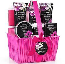 It is called white day, because white signifies purity, and white chocolate has become the popular gift of choice valentine's day in ghana national chocolate day was the name given to valentine's day in ghana, in 2007. Best Valentines Day Gifts For Her In 2019 Top5 Gift Baskets For Women Best Valentine S Day Gifts Valentines Day Gifts For Her