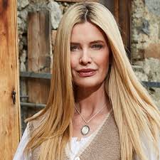 Welche stars sind als teilnehmer in der neuen staffel dabei? Die Alm Mirja Dumont Zieht Fur Prosieben Mit Pornodarstellerin Zusammen Bunte De