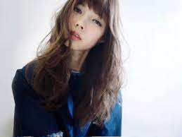 男受けする愛されヘア 前髪をかきあげる しぐさが可愛い 松井愛士 authors ヘアスタイル ロング 髪型 ヘアスタイル