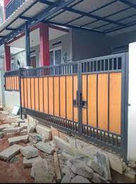 Harga pagar besi terbaru dengan berbagai macam model seperti minimalis, stainless steel dan pagar tampa, permeternya sesuai kebutuhan & kualitas bahan. Pagar Grc Minimalis Konstruksi Dan Taman 787974781