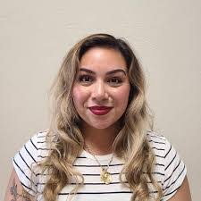 Carla Hatch's Instagram, Twitter & Facebook