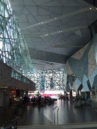 Federation Square Atrium This Space Is Intrinsically Linked With Glass That Forms Shape Creates Interesting L Sandstone Cladding Building Facade Architecture