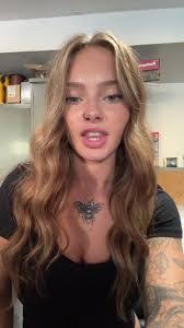 Savannah Helton's Instagram, Twitter & Facebook