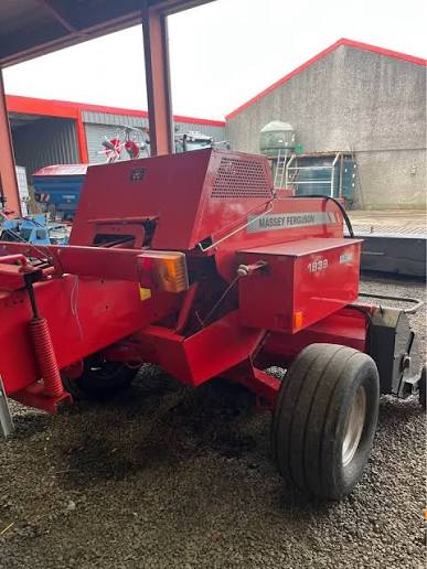 Massey Ferguson MF 1839 Baler