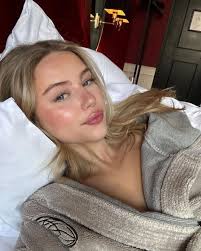 Jordan Hadley's Instagram, Twitter & Facebook