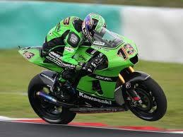 Kawasaki Ninja Zx Rr Motogp Race Sepang 2 1024 X 768 Wallpaper Kawasaki Ninja Motogp Race Kawasaki