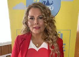 Cathy barriga se puso a pelear con el intendente guevara por el fraude de las cajas de alimentos. Video Cathy Barriga Se Defiende Quiero Comentar Que La Vecina Fallecio A Las 06 25