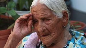 Me dijeron que el límite era 110 años": la mexicana de 116 años a la que le  negaron una cuenta bancaria para su pensión