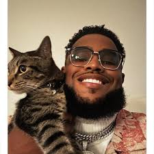 The guy is pissed off 😡😂