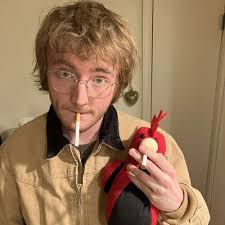 i'll love whatever kicks me hardest in the mouth, i'm gonna eat my keys