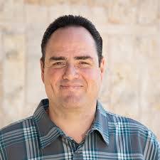 Shane Griggs's Instagram, Twitter & Facebook