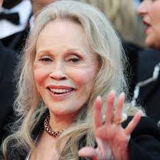 Iconic actress Faye Dunaway's life now as she spills all