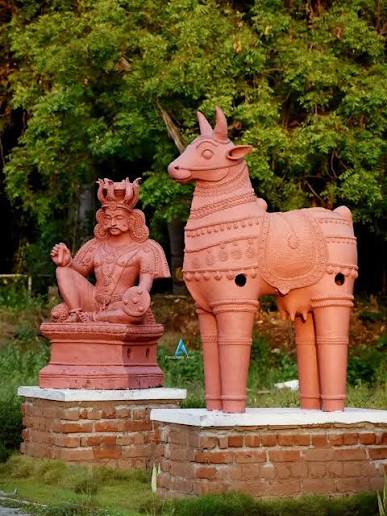 Rows of terracotta Ayyanar horses in striking neon and fluorescent colours — a bold shift from the more classical palette. In many villages across Tamil Nadu, these vivid tones are becoming part
