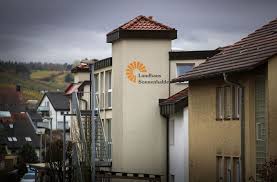 Weil jeder mensch anders ist die profis in sachen pflege auf jobsuche? Aus Fur Seniorenheim Das Landhaus Sonnenhalde Schliesst Ende Mai Rems Murr Kreis Stuttgarter Nachrichten