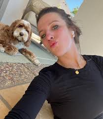 Lindsay Olenic (@lindsayymaee) • Instagram photos and videos