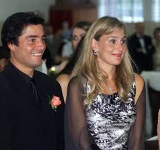 Es que sí, mamá, es una ahora va su esposa: Facebook