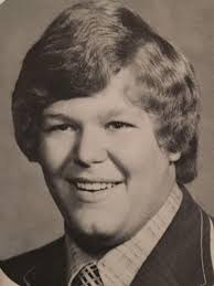 My parents, Ray and Fern Pettit, who both grew up in Sterling/Rock Falls  and lived there for many years, were, and in my mom's case remain, firmly  attached to their roots. They