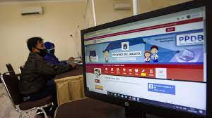 Pemerintah provinsi (pemprov) dki jakarta akan merevisi surat keputusan kepala dinas pendidikan (disdik) nomor 670/2020 soal petunjuk teknis (juknis) penerimaan peserta didik baru (ppdb) tahun ajaran 2020/2021. Juknis Ppdb Jakarta 2021 Sma Smk Jalur Daftar Syarat Dan Jadwal Tirto Id