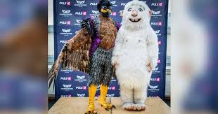 With jenny mccarthy, ken jeong, nicole scherzinger, robin thicke. The Masked Singer Austria Das Sind Die Ersten Zwei Kostume Und Die Jury Tiroler Tageszeitung Online Nachrichten Von Jetzt