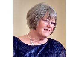 Glenda Larkin's Instagram, Twitter & Facebook