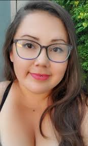 Daphne Daniels's Instagram, Twitter & Facebook