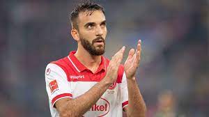 Find the latest kenan karaman news, stats, transfer rumours, photos, titles, clubs, goals scored this season and more. Kenan Karaman Uber Lungenentzundung Wie Ein Messer In Den Rippen Kicker