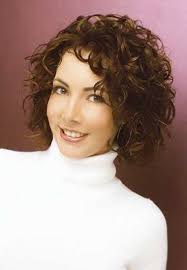 Curly hairstyles are the blessing, maybe the owners feeling boring from this thick hair but they are look gorgeous and all the thin haired women totally knows this true. Pin By Cathy Bingham On Hair Styles Short Curly Hairstyles For Women Curly Hair Styles Naturally Medium Length Curly Hair