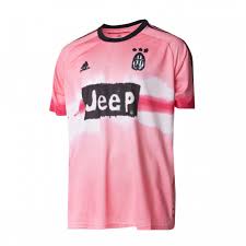 The three stripes on the right sleeve are pale pink. Jersey Adidas Juventus Human Race 2020 2021 Glow Pink Black Futbol Emotion