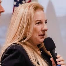 Kacey Drescher (@KaceyDrescher)