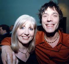 Renée Martel (1947-2021): notre reine du country s'éteint