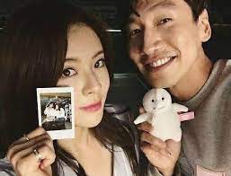 이선빈은 본인의 인스타그램을 통해 한 장의 사진을 공개했다. ì´ê´'ìˆ˜ ì´ì„ ë¹ˆ ì¡°ìš©ížˆ ê¾¸ì¤€í•˜ê²Œ ìž˜ ë§Œë‚˜ê³  ìžˆìŠµë‹ˆë‹¤ í•œê²½ë‹·ì»´