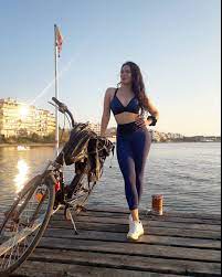 .σε «κορωνοπάρτι» στο κέντρο της αθήνας ▸ μεξικό: Survivor 4 Astronomiko To Poso Twn Followers Poy Kerdise H Marian8h Kasdaglh Milame Gia Ekto3eysh