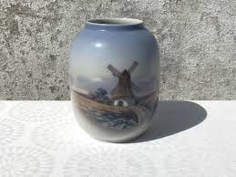 Køb din lyngby vase i estremoz marmor fra lyngby by hifling hos rosborg møbler. Moster Olga Antik Design Lyngby Danemark Vase 140 2 93 200kr Lyngby Danemark Vase 140 2 93 200kr