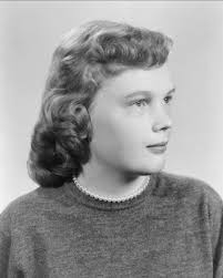 Boyfriends been sneaky and had a family portrait done. Honestly, the  attention to detail