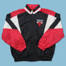 Entsprechend eng hängt auch die geschichte der amerikanischen sportbekleidung mit der entwicklung von baseball zusammen Vintage Deadstock Starter Chicago Bulls Track Jacket Xlarge Double Double Vintage