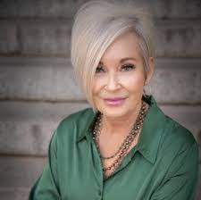 Terri Lee's Instagram, Twitter & Facebook