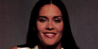 Lisa Tiger Shows Her Claws