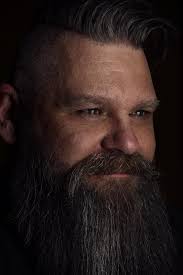 happygrowing people! Post your beards !